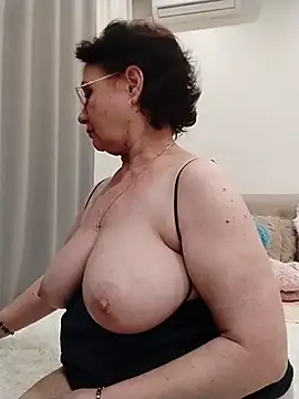SalientClean's Live XXX Chat