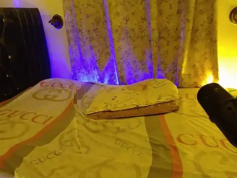 KlaraCandy's Live XXX Chat