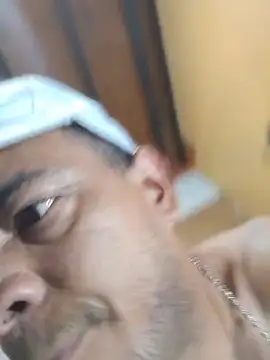 Živý XXX chat latinmartin73