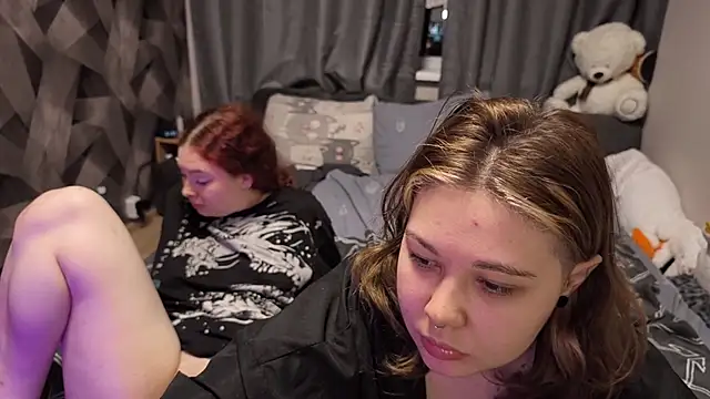 XXX chat uživo modela LunarCouple_