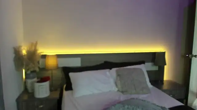 ZarahFoxx – Live XXX-chat