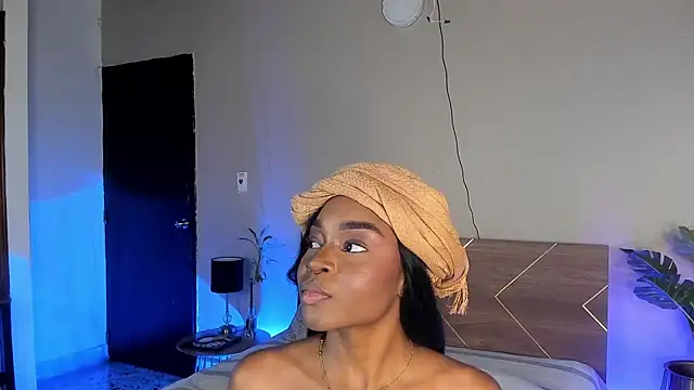 BritanySantos19 Live XXX Chat