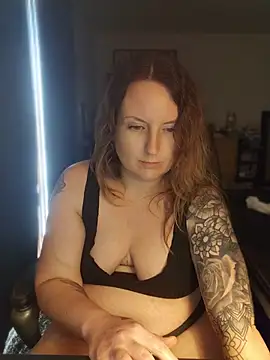 TattedMamaXOXO's Live XXX Chat