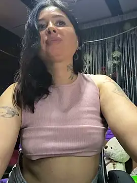 KikiXRed Chat XXX in diretta