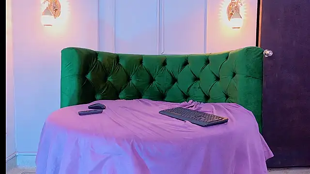 BELLA_TENTATION_CR's Live XXX Chat