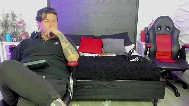 inkedsinners_'s Live XXX Chat