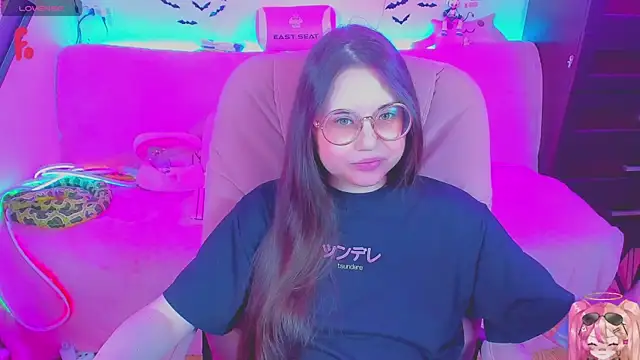 Lolisuccub – Naživo XXX chat