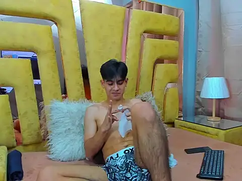 Онлайн чат XXX TaylerCruz