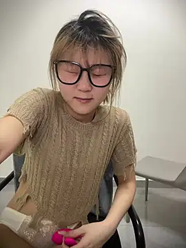 Rocket-Girl live XXX chat