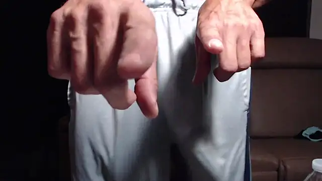 ThickD2C লাইভ XXX চ্যাট
