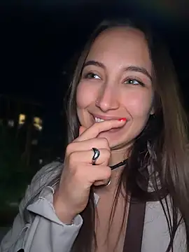 ICrazyOneIRL Chat XXX live