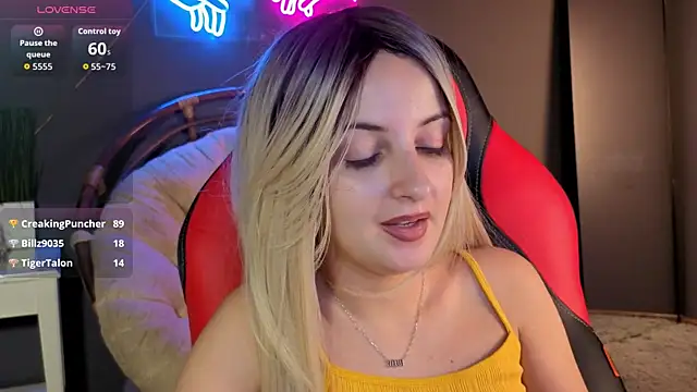 Chat XXX en directo de Katty__lights