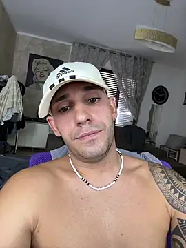 emanuel00220 Chat XXX in diretta