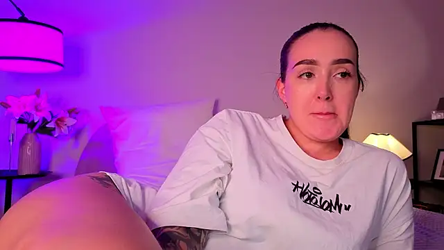 KimKhallifa's Live XXX Chat