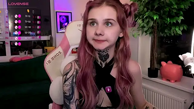 Britney_Lynch élő XXX-chatje