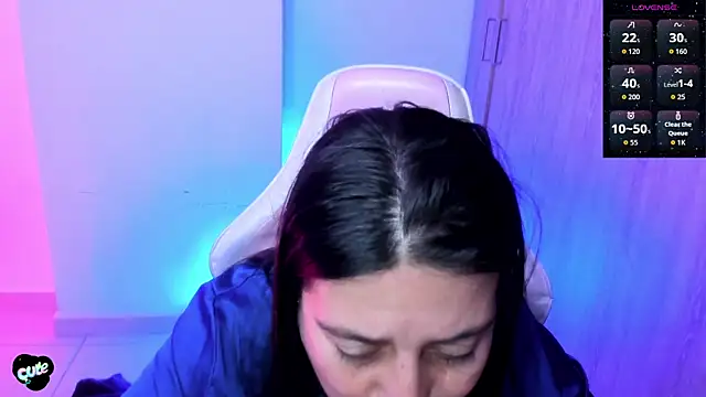 Saskyaa's Live XXX Chat