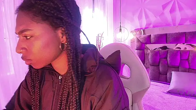 XXX chat uživo modela Queen_perla_