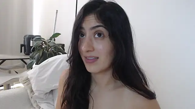 Chat XXX en directo de MIYESSI