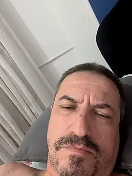 Chat XXX ao vivo de MisterFaithRO