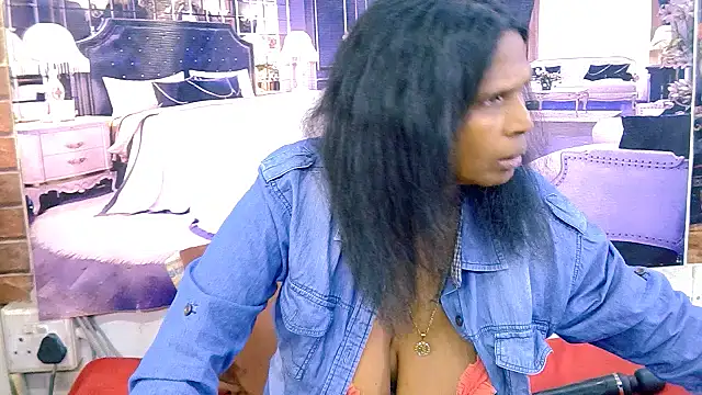 IndianVanya4u2u's Live XXX Chat