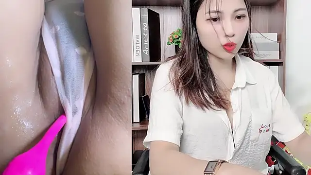 XXX chat uživo modela Cherry-Min