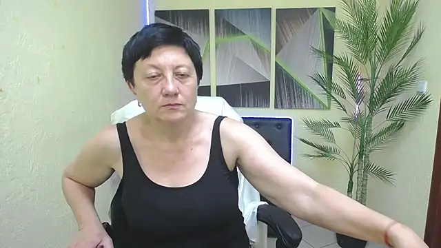 EmilyL0ve's Live XXX Chat