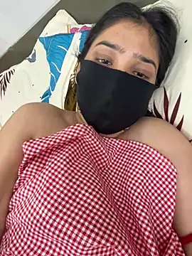 SWEET_AARU1 Adlı Modelin Canlı XXX Sohbeti