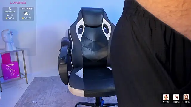 MaximusClark Live XXX Chat