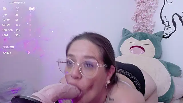 Luciifeer_ Live XXX Chat
