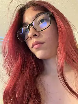 SarahLee__ – Naživo XXX chat