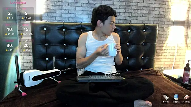 Mike_red – Naživo XXX chat