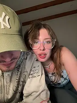 Chaos_and_cream Live XXX Chat