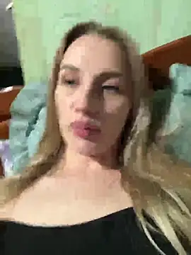 Chat XXX en directo de Brin20