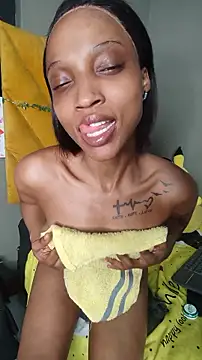 Chatroom XXX en direct de FreakySag_8888