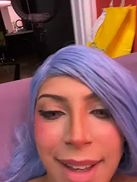 GiaRedd live XXX chat
