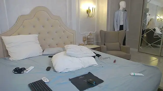 Chatroom XXX en direct de Elsy_Moss