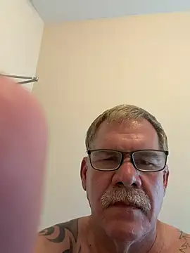 Онлайн чат XXX Caesar_Baxter