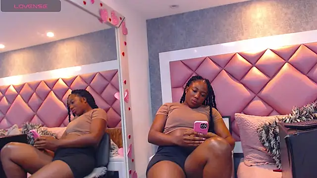 Thegreatonelady Adlı Modelin Canlı XXX Sohbeti