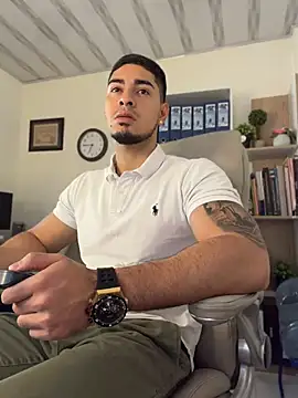 Chatroom XXX en direct de Dimitri_Colleman