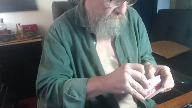 Chatroom XXX en direct de Uncle_Hottie