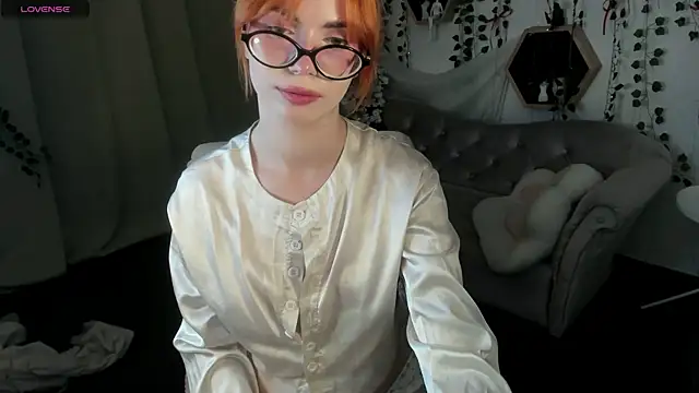 Chatroom XXX en direct de Velvet__Kiss