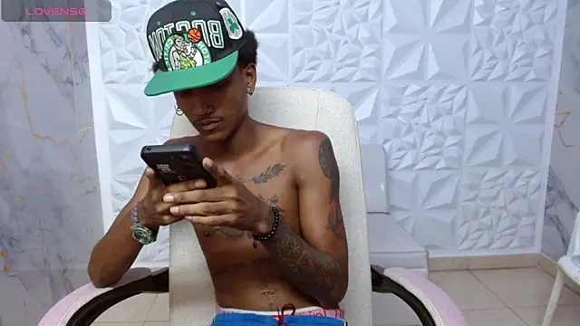 Chat XXX ao vivo de ManSant