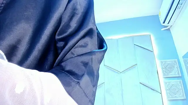 KarinaaCoxx Chat XXX in diretta