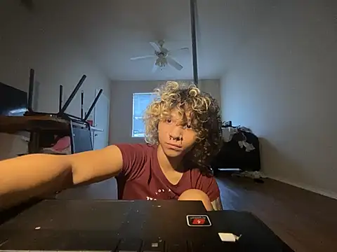 Czat XXX na żywo – Creolegirl19