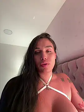 Bella__Wood Webcam show