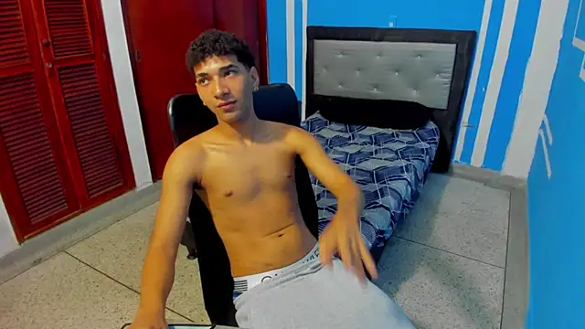 efrain_boy – Naživo XXX chat