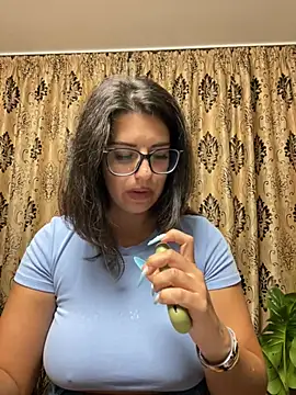 Chat XXX ao vivo de NadiraNoor