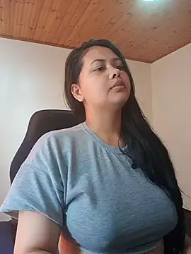 Alessandraa- Chat XXX in diretta