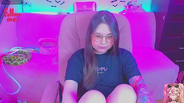 Онлайн чат XXX Lolisuccub