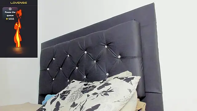 santi_brown Chat XXX in diretta